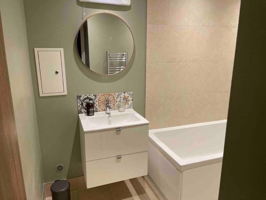 Stunning Apartment By The Leas, West End Folkestone Eksteriør billede